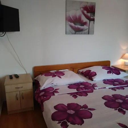 Nives Appartement Pakoštane
