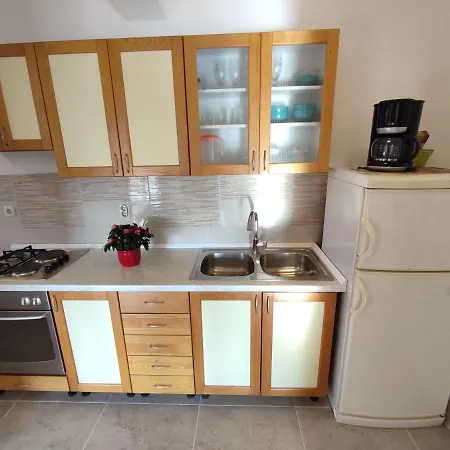 Apartment Nives *