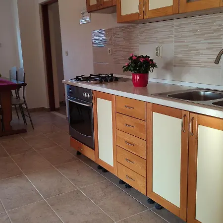Nives Appartement *